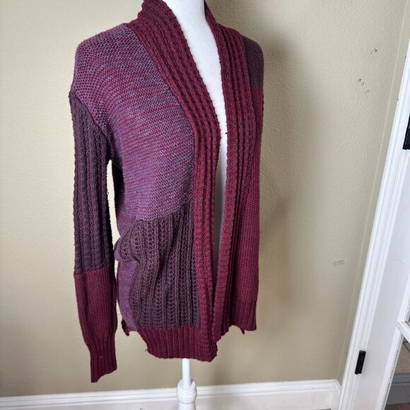 URBAN OUTFITTERS Ecote Patchwork Maroon Open Drap Cardigan Sweater Size Medium - Picture 3 of 9
